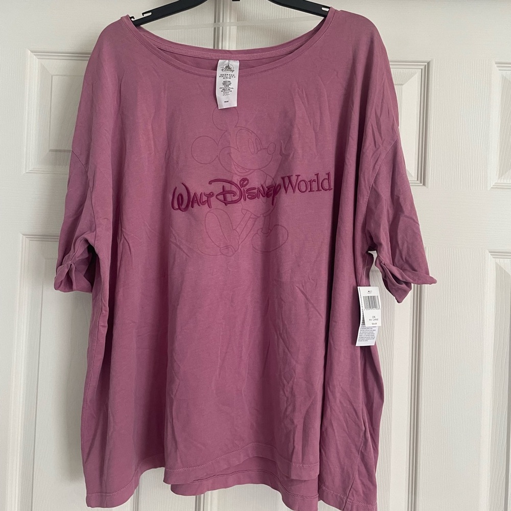 Disney Top